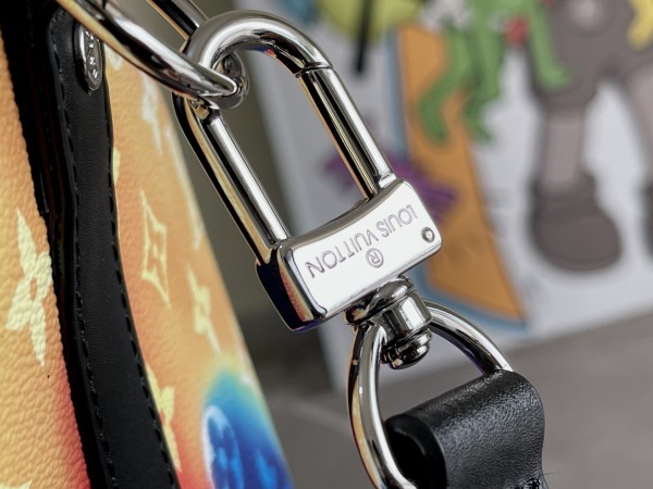 Handbag Louis Vuitton m45758 size 50 x 29 x 23cm