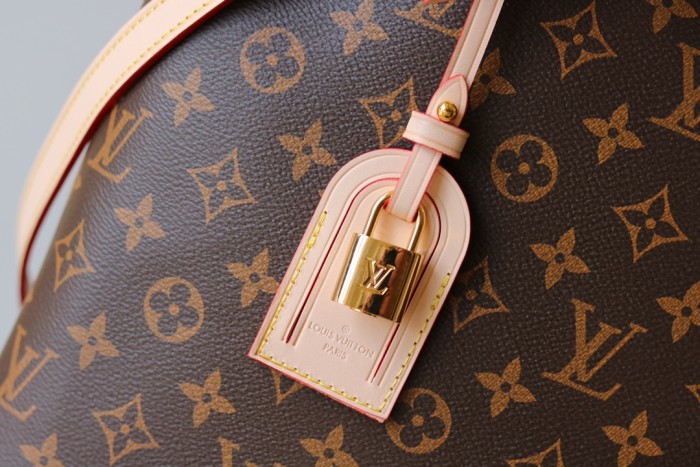Handbag Louis Vuitton M45900 size：29×18×12cm M45898 size：34x24x15cm