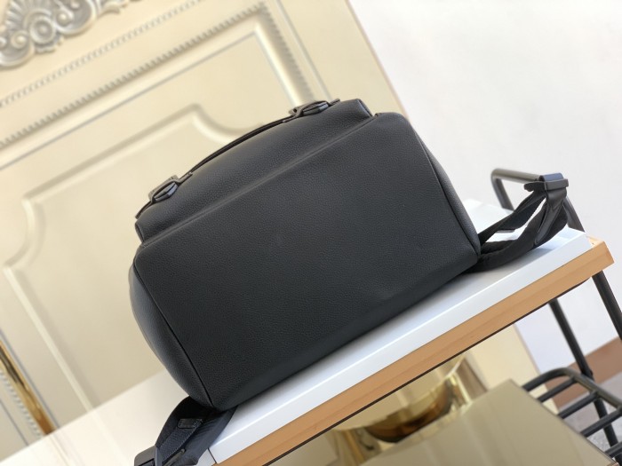 Handbag Louis Vuitton M58644 size 30 x 42 x 17cm