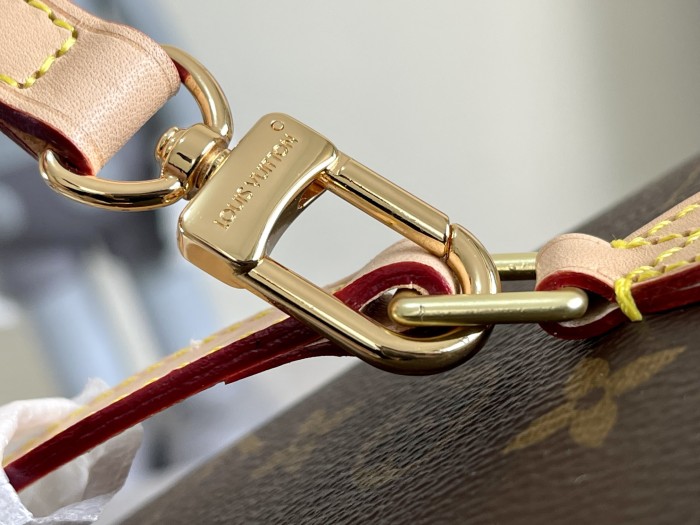 LOUIS VUITTON Nice Beauty Case Monogram Mini Brown M44495 size 20*12*13.5 cm