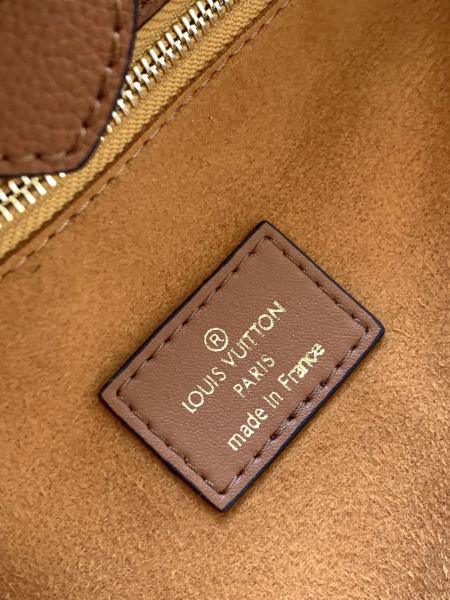 Handbag Louis Vuitton M57728 M57729 M58918 M55302 M58485 size 25.0 x 20.0 x 12.0 cm