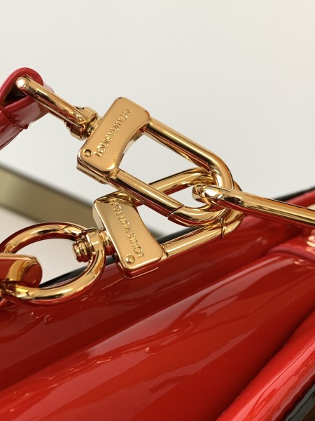 Handbag Louis Vuitton M57790 size 26 x 20 x 12cm M57783 size 34 ×24×12cm