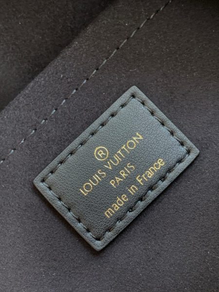 Handbag Louis Vuitton M58958 M58953 size 20.5 x 13.5 x 12 cm