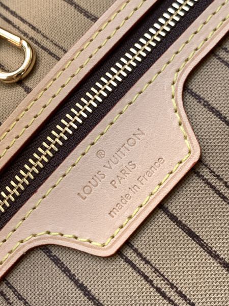 Handbag Louis Vuitton M50156 size ：41.0×33.0×15.0 cm