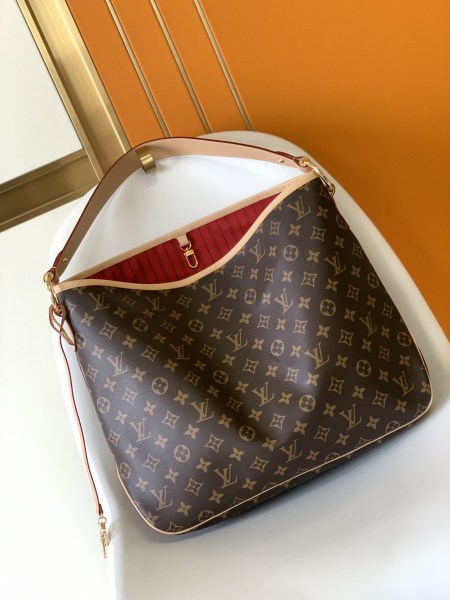 Handbag Louis Vuitton M50156 size ：41.0×33.0×15.0 cm