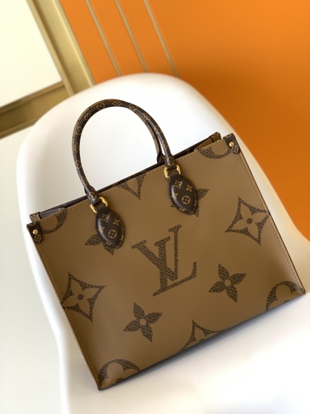 Handbag Louis Vuitton M45320 size 41 x 34.0 x 19.0 cm M45321 size 35 x 27 x 14 cm