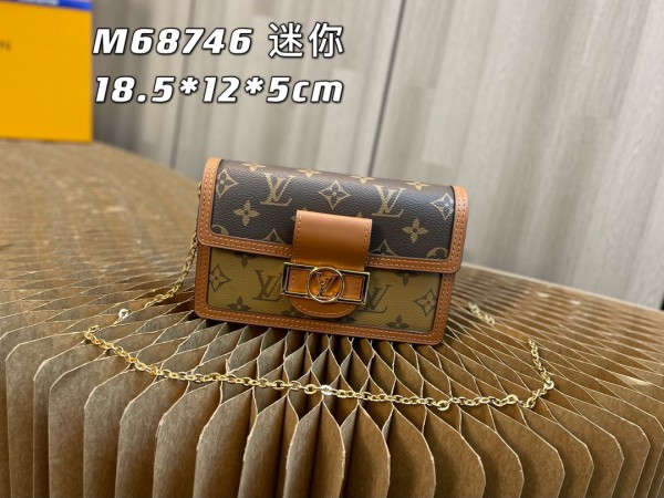 Handbag Louis Vuitton M44391 size 25.0 x 17.0 x 10.5cm M44580 size 20.0 x 15.0 x 9.0cm M68746 size 18.5x12x5cm