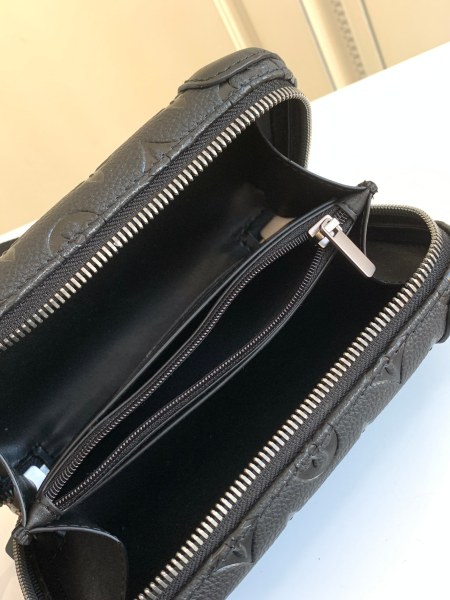 Handbag Louis Vuitton M20439 M45579 size 21 x 12 x 6.5cm