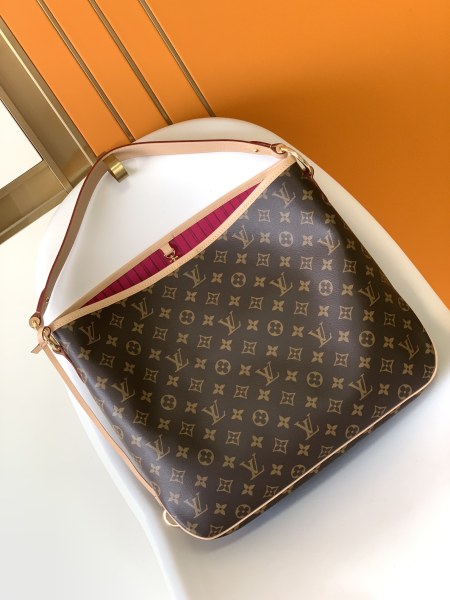 Handbag Louis Vuitton M50156 size ：41.0×33.0×15.0 cm