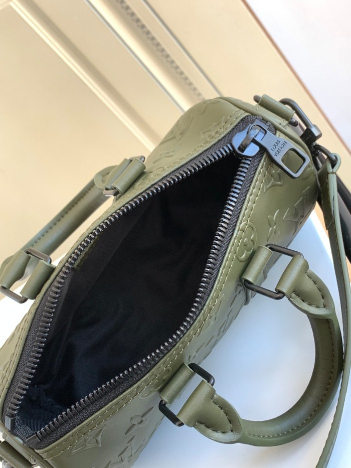 Handbag Louis Vuitton M57961 M57960 size 21 x 12 x 9 cm