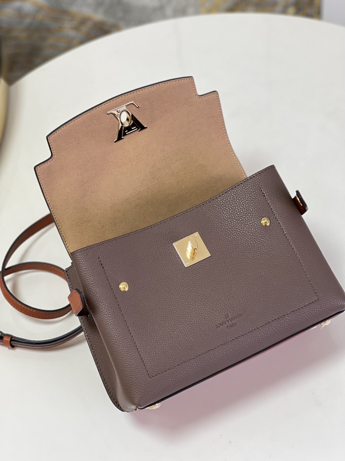 Handbag Louis Vuitton M53937 size 28×20×11.5cm