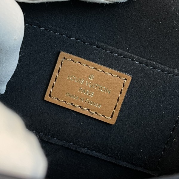 Handbag Louis Vuitton M44391 size 25.0 x 17.0 x 10.5cm M44580 size 20.0 x 15.0 x 9.0cm M68746 size 18.5x12x5cm