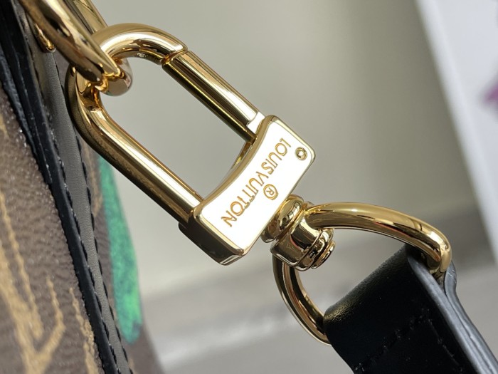 Handbag Louis Vuitton M59261 size 45 x 27 x 20cm