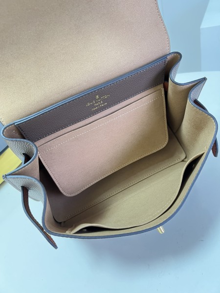 Handbag Louis Vuitton M53937 size 28×20×11.5cm