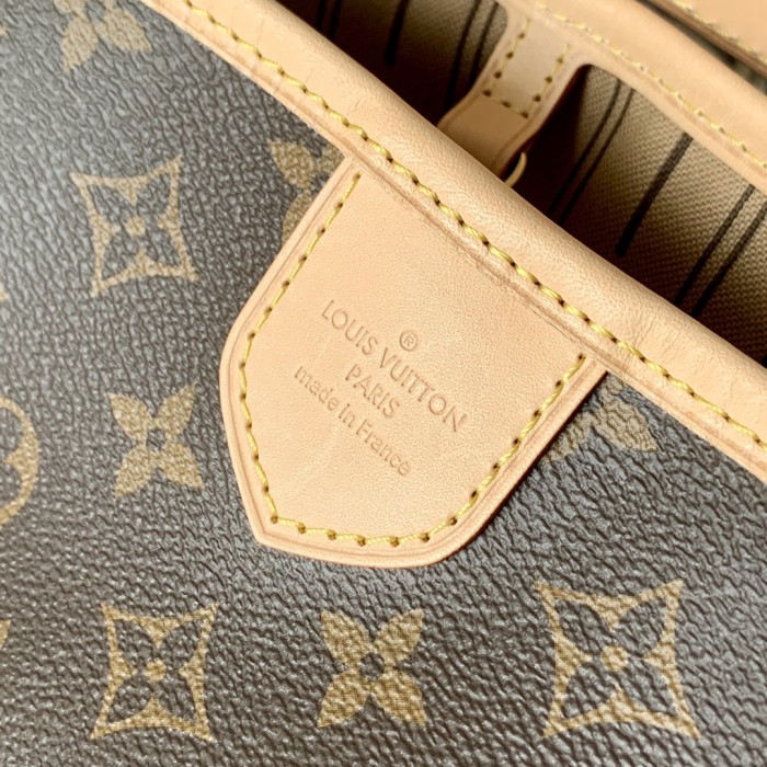 Handbag Louis Vuitton M40354 size 58x32x21cm M40353 size 52x30x20cm M40352 size 46x30x13cm