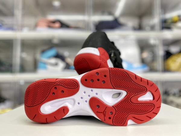 Jordan 11 CMFT Low Bred