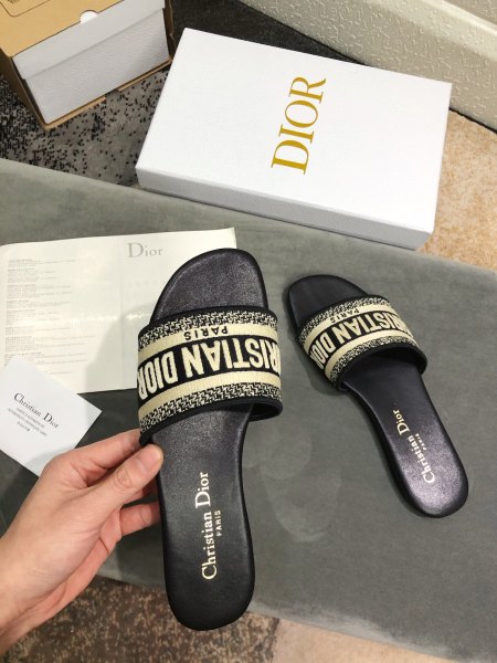 DIOR Dway Slide Slippers Women's Black