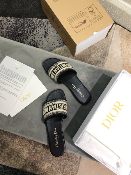 DIOR Dway Slide Slippers Women's Black