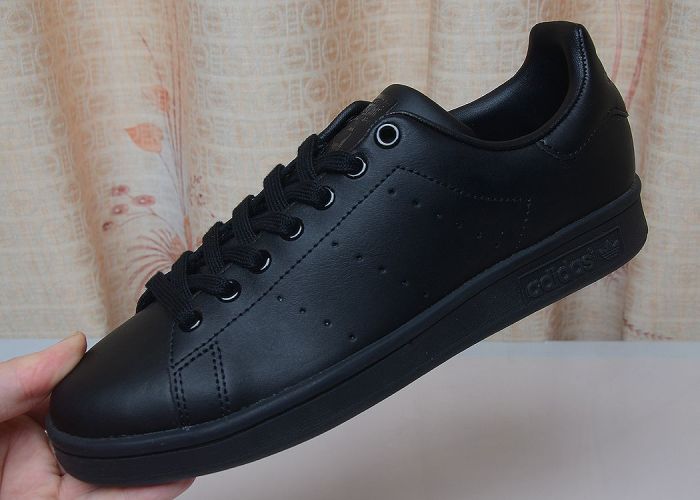 adidas Stan Smith Triple Black