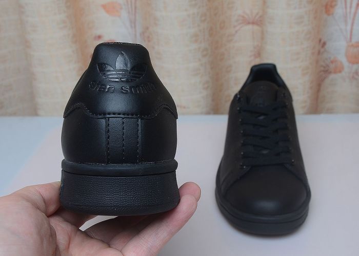 adidas Stan Smith Triple Black