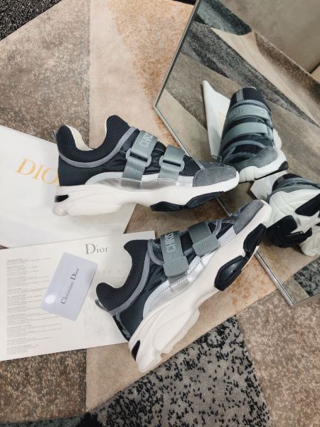 DIOR D Wander Grey Women's