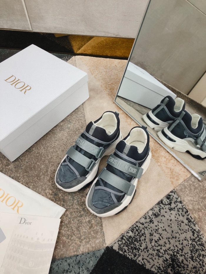 DIOR D Wander Grey Women's