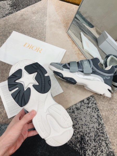 DIOR D Wander Grey Women's