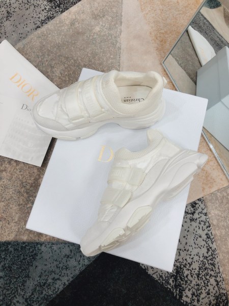 DIOR D Wander White Women's