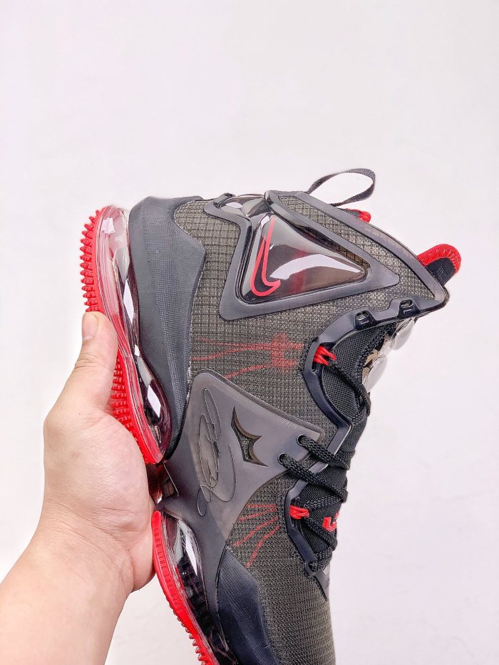 Nike LeBron 19 Bred
