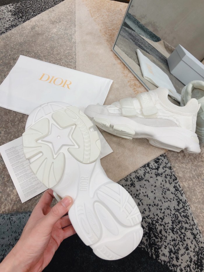 DIOR D Wander White Women's