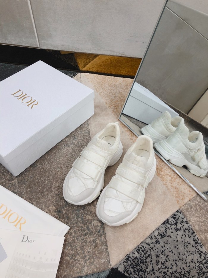 DIOR D Wander White Women's