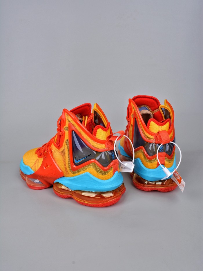 Nike Lebron 19 Tune Squad
