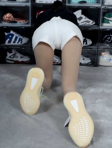 adidas Yeezy Boost 350 V2 Butter