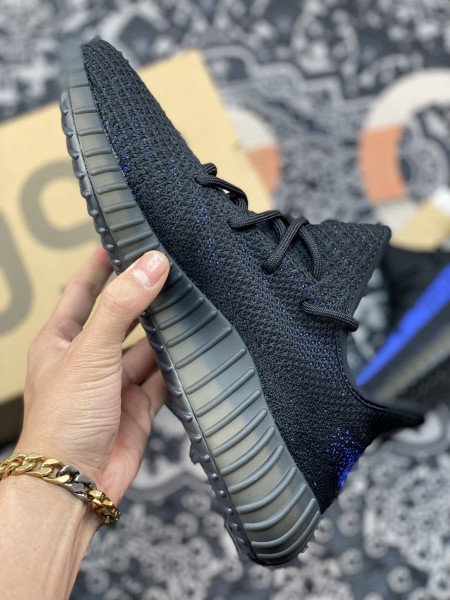 adidas Yeezy Boost 350 V2 Dazzling Blue
