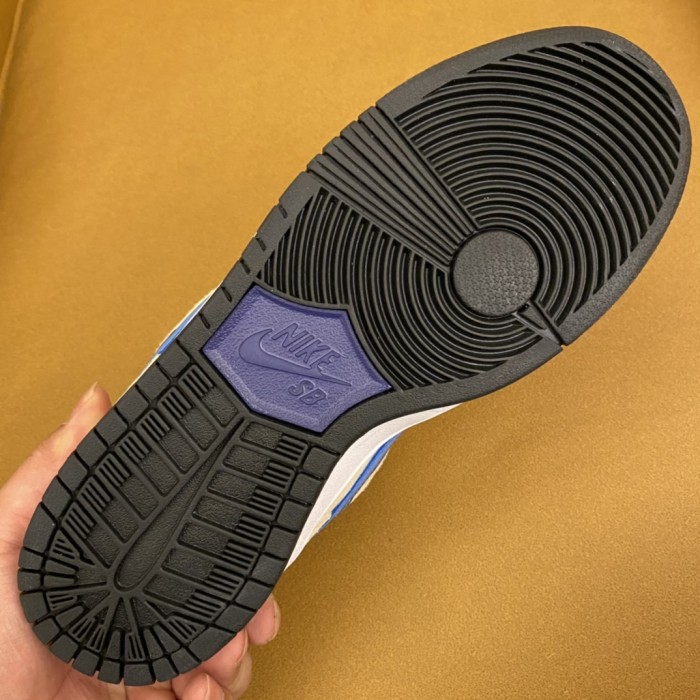 Nike SB Dunk Low Truck It