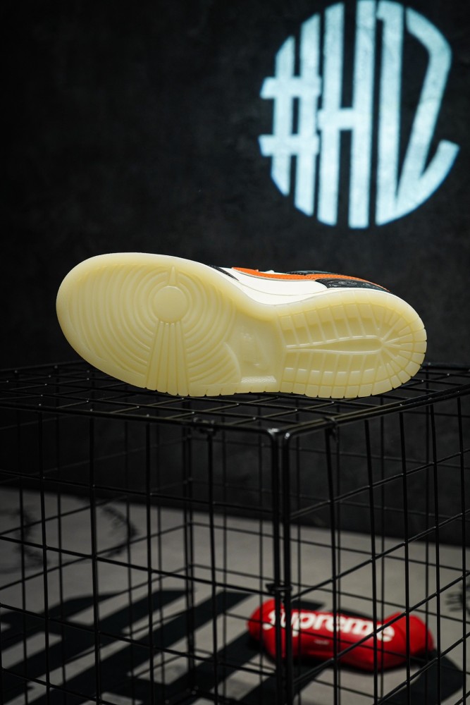 Nike Dunk Low PRM Halloween (2021)