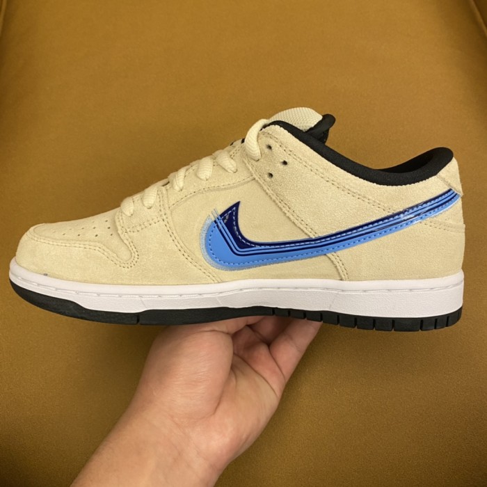 Nike SB Dunk Low Truck It