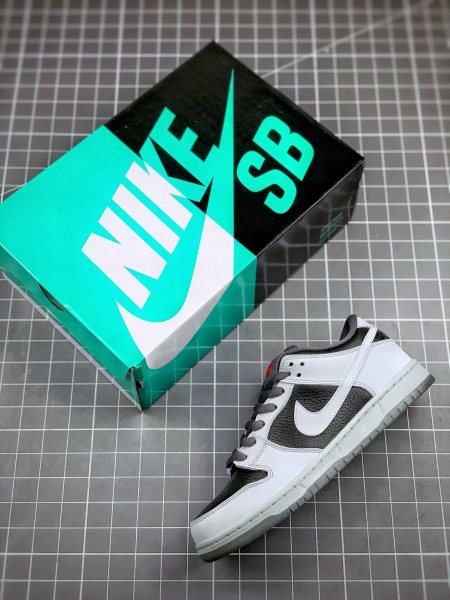 Nike Dunk SB Low Atlas 35MM Grey