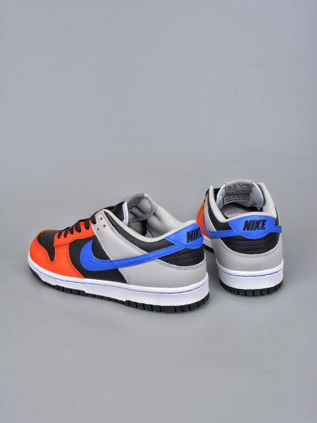 Nike Dunk Low EMB NBA 75th Anniversary Knicks