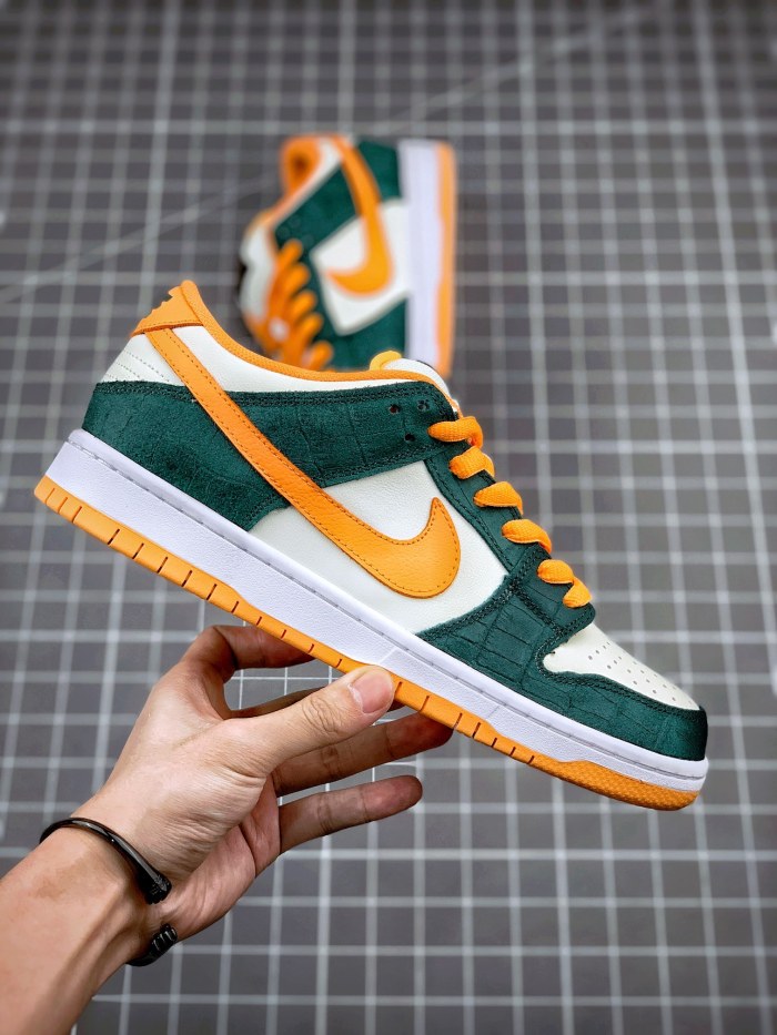Nike Dunk SB Low Legion Pine Kumquat