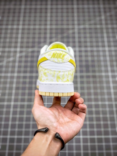 Nike Dunk Low Yellow Strike (W)