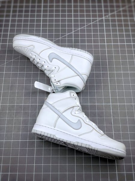 Nike Dunk High SP Pure Platinum