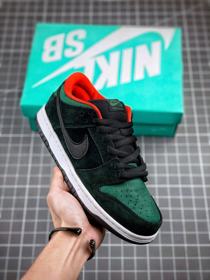 Nike Dunk SB Low Reptile Gucci