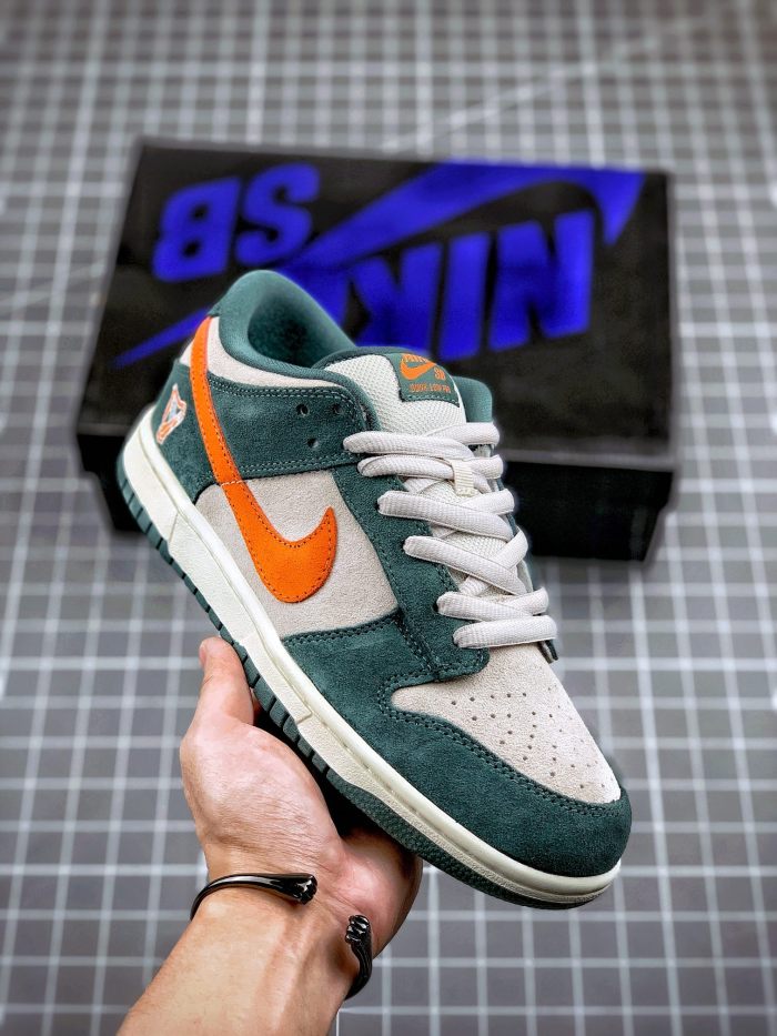 Nike Dunk SB Low Eire