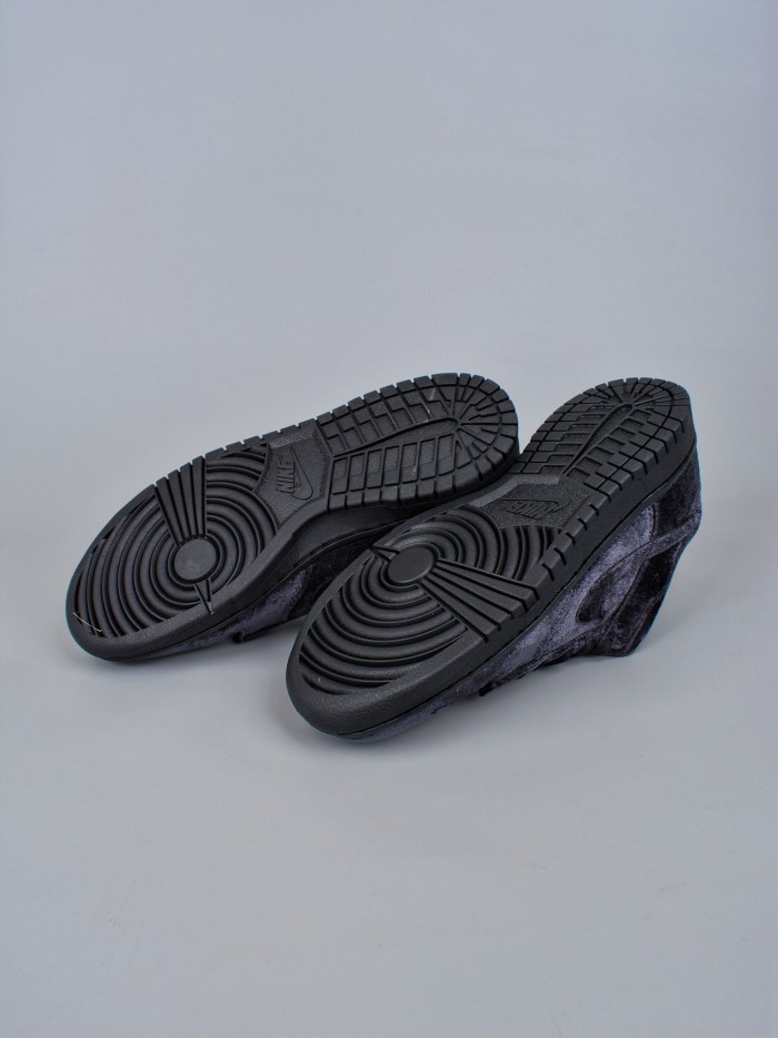 Nike Dunk Low Dover Street Market Triple Black Velvet