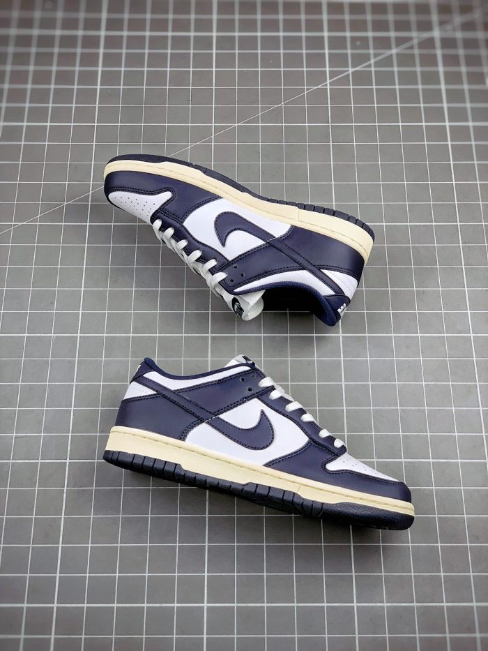 Nike Dunk Low Vintage Navy (W)