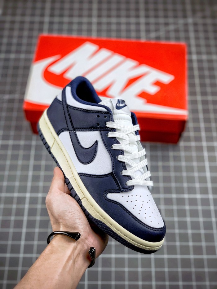 Nike Dunk Low Vintage Navy (W)