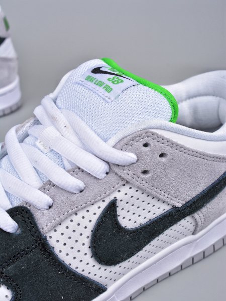 Nike SB Dunk Low Chlorophyll
