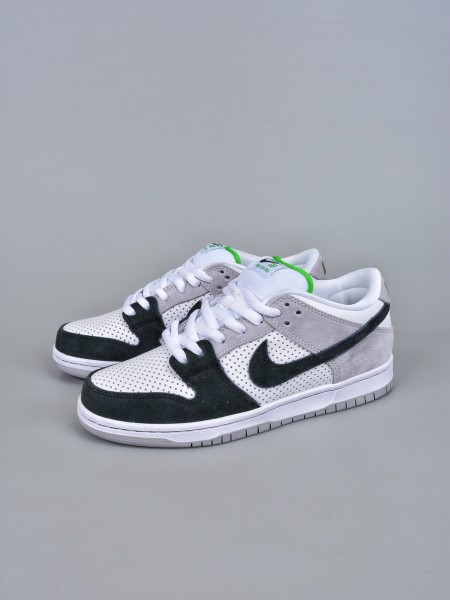 Nike SB Dunk Low Chlorophyll