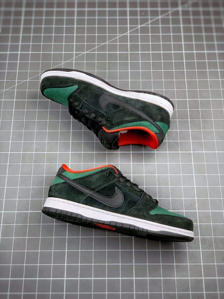 Nike Dunk SB Low Reptile Gucci